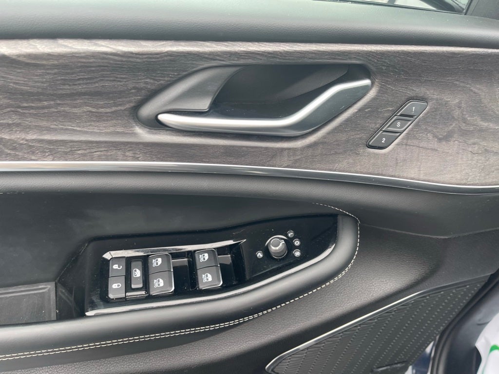 2023 Jeep Grand Cherokee L Overland 4x4