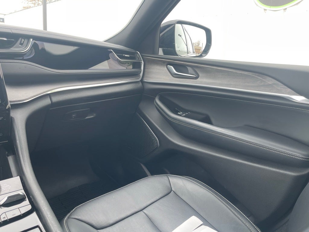 2023 Jeep Grand Cherokee L Overland 4x4