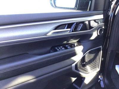 2025 Jeep Wagoneer L Series III