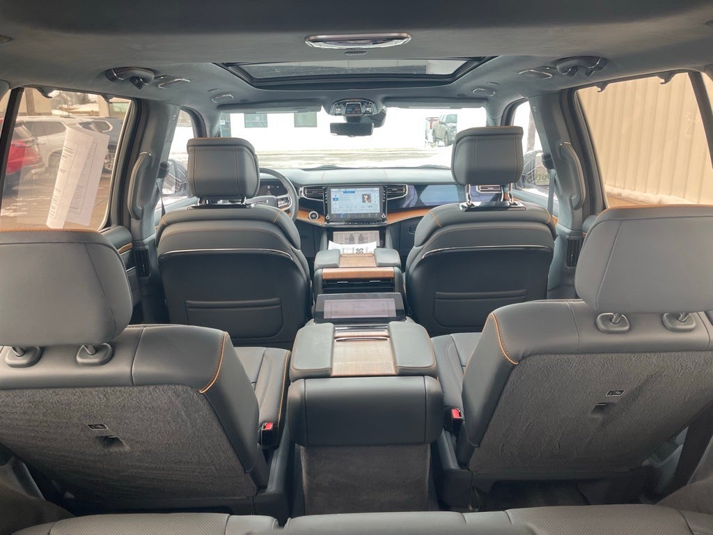 2024 Jeep Grand Wagoneer Series III 4x4