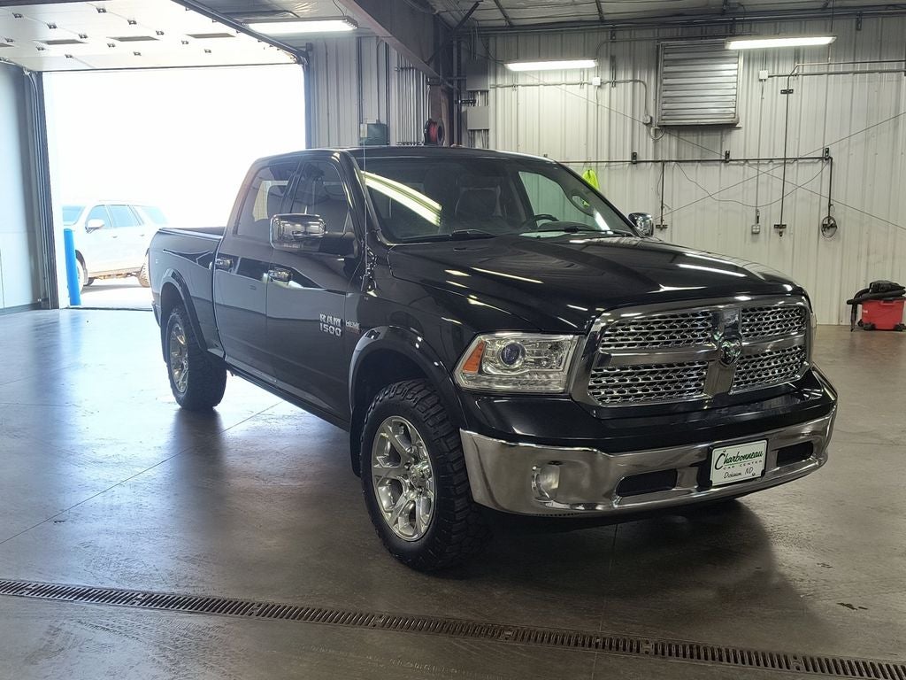 2017 RAM 1500 Laramie Crew Cab 4x4 6'4' Box