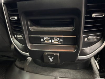 2022 RAM 1500 Big Horn Crew Cab 4x4 5'7' Box