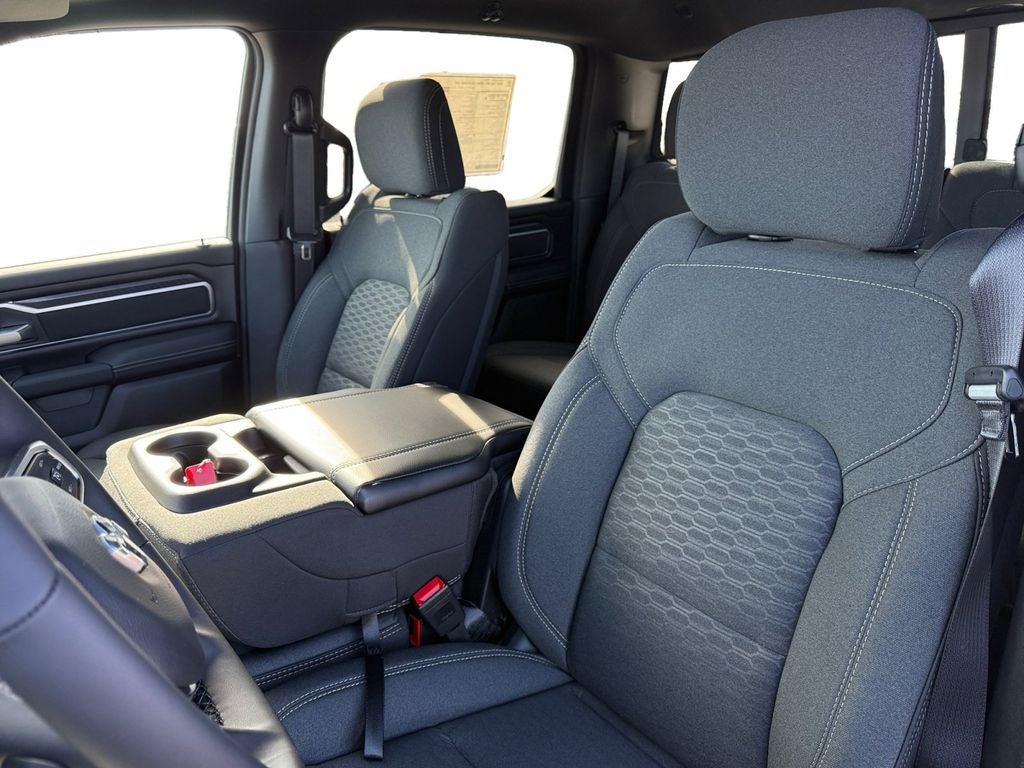 2026 RAM 1500 Big Horn Crew Cab 4x4 5'7' Box