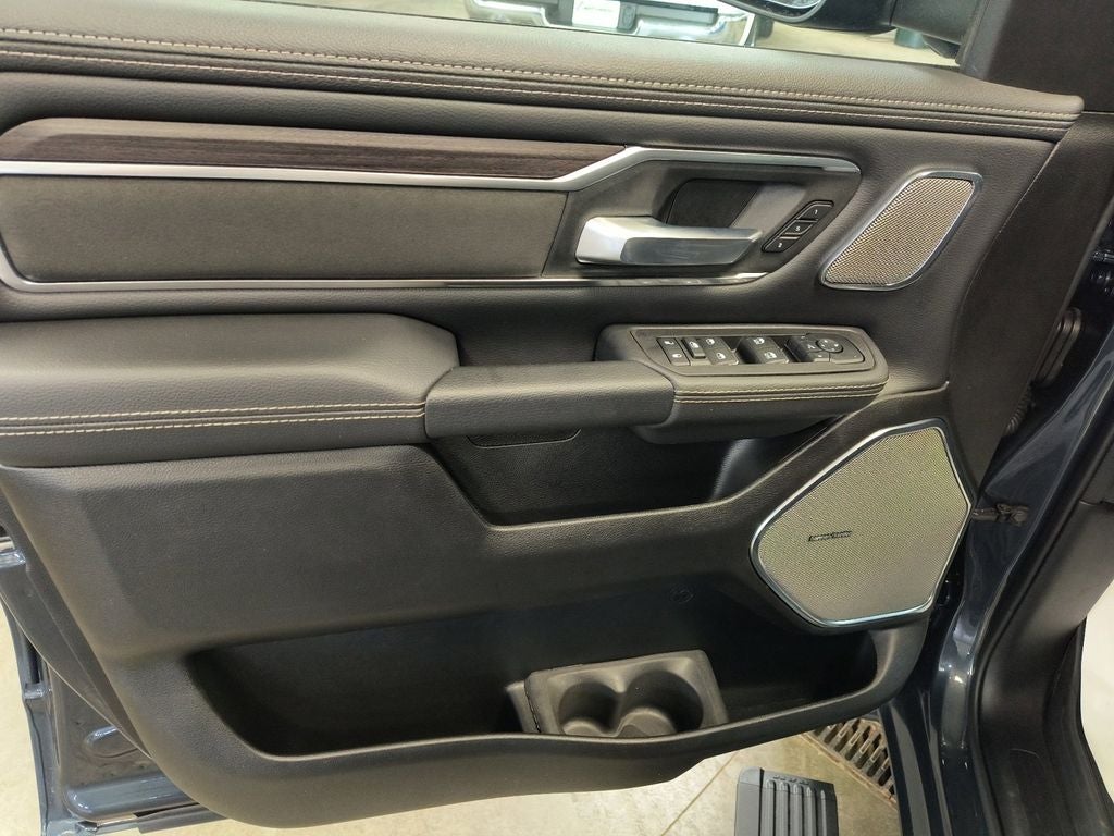2026 RAM 1500 Laramie Crew Cab 4x4 5'7' Box