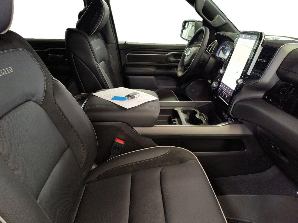 2026 RAM 1500 Laramie Crew Cab 4x4 5'7' Box