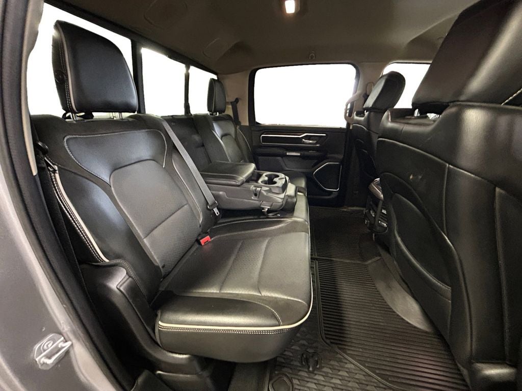 2019 RAM 1500 Laramie Crew Cab 4x4 5'7' Box