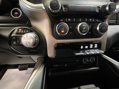 2019 RAM 1500 Laramie Crew Cab 4x4 5'7' Box
