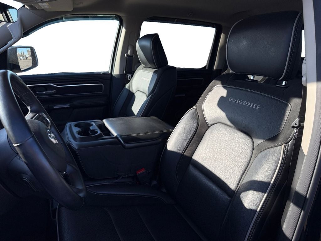 2022 RAM 1500 Laramie Crew Cab 4x4 5'7' Box