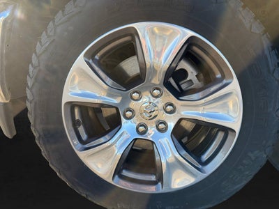 2022 RAM 1500 Laramie Crew Cab 4x4 5'7' Box