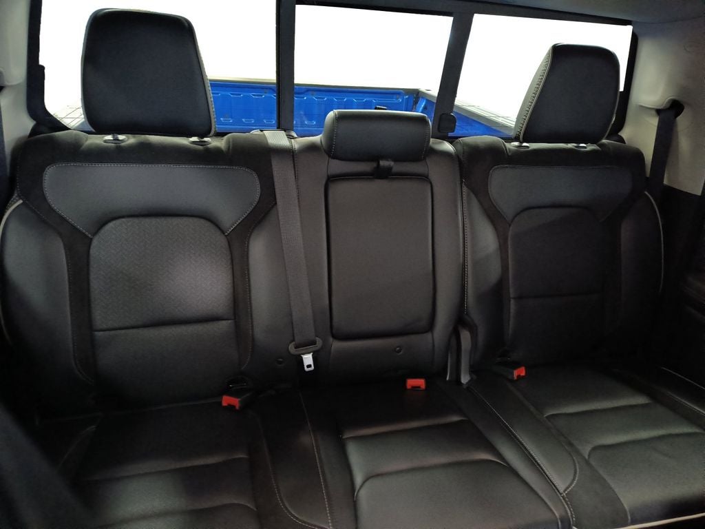 2022 RAM 1500 Laramie Crew Cab 4x4 5'7' Box