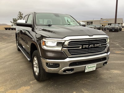 2020 RAM 1500 Laramie Crew Cab 4x4 6'4' Box