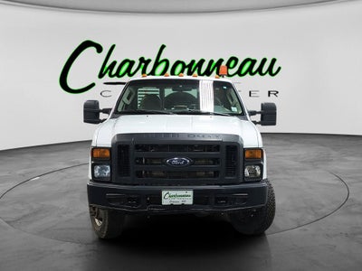 2008 Ford F-350 Chassis XL DRW