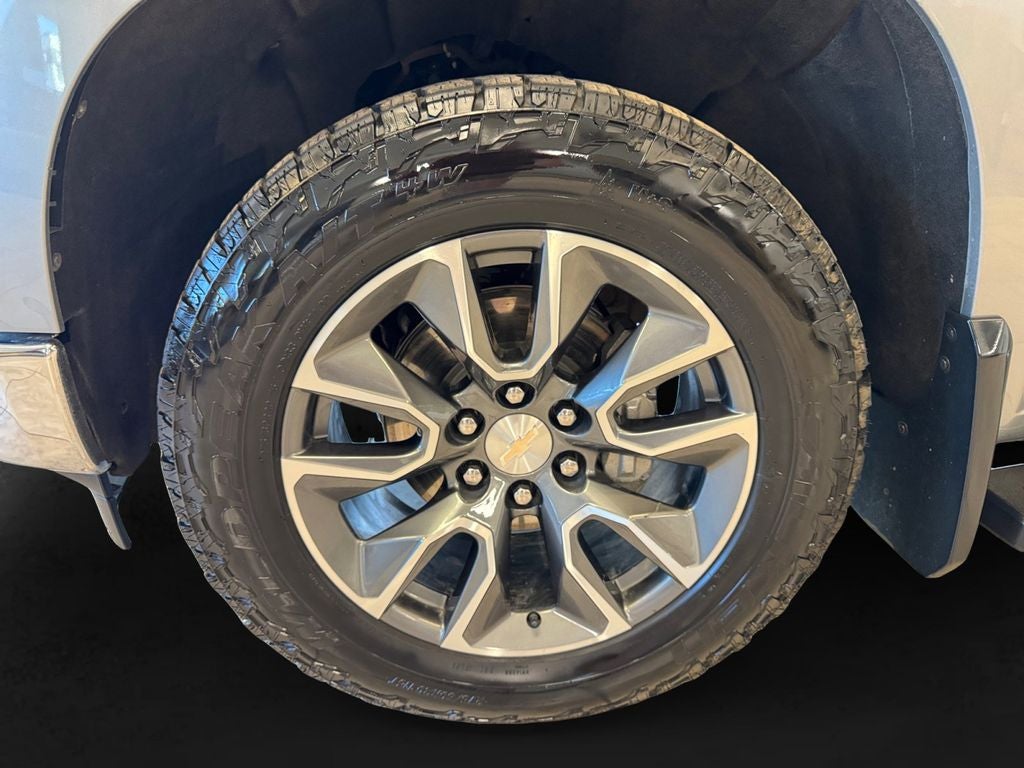 2023 Chevrolet Silverado 1500 4WD Crew Cab Standard Bed LT