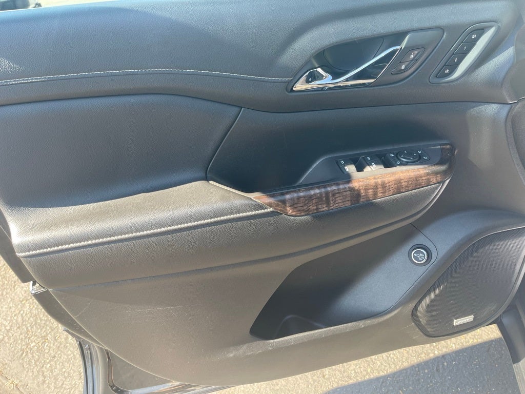 2020 GMC Acadia AWD Denali