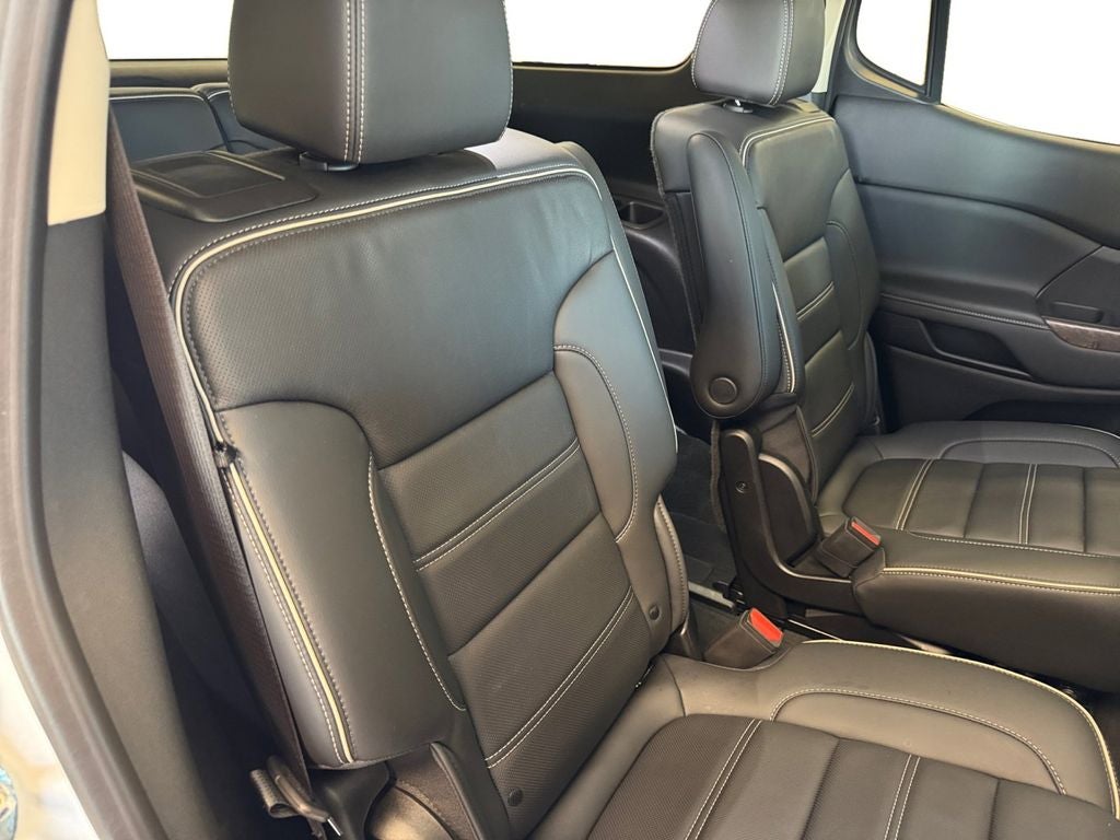 2022 GMC Acadia AWD Denali