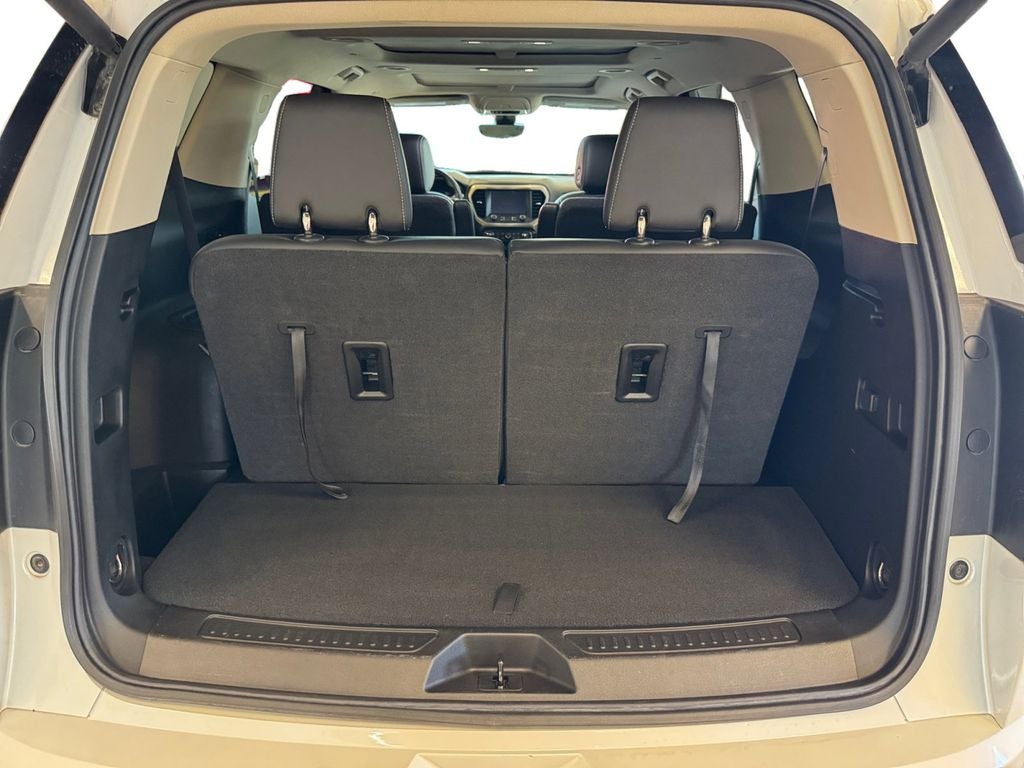 2022 GMC Acadia AWD Denali