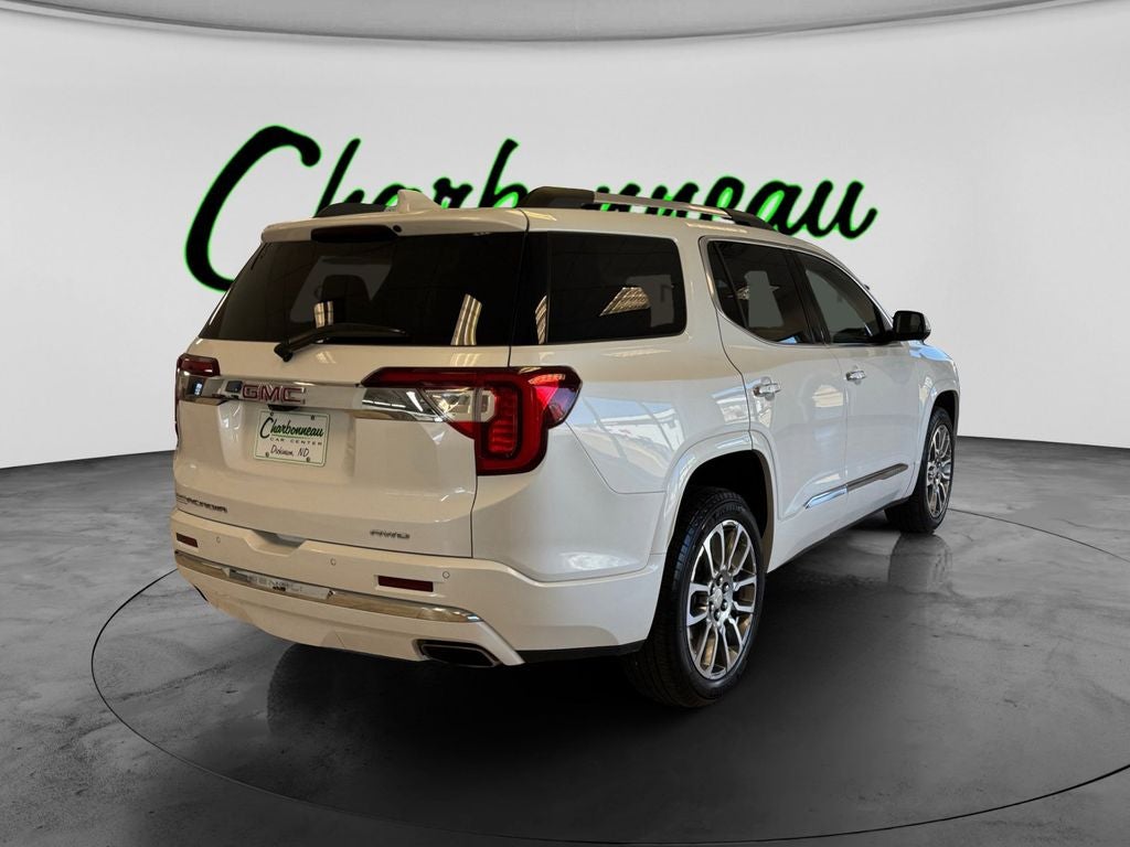 2022 GMC Acadia AWD Denali