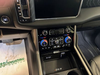 2023 GMC Yukon 4WD Denali