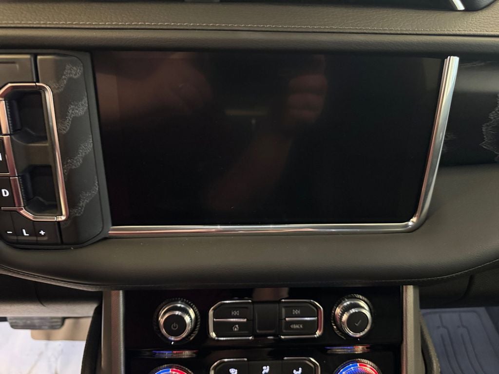 2023 GMC Yukon 4WD Denali