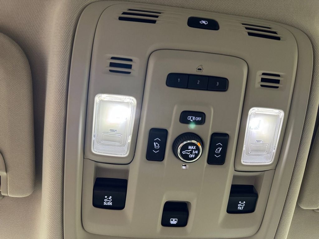 2021 GMC Yukon 4WD Denali