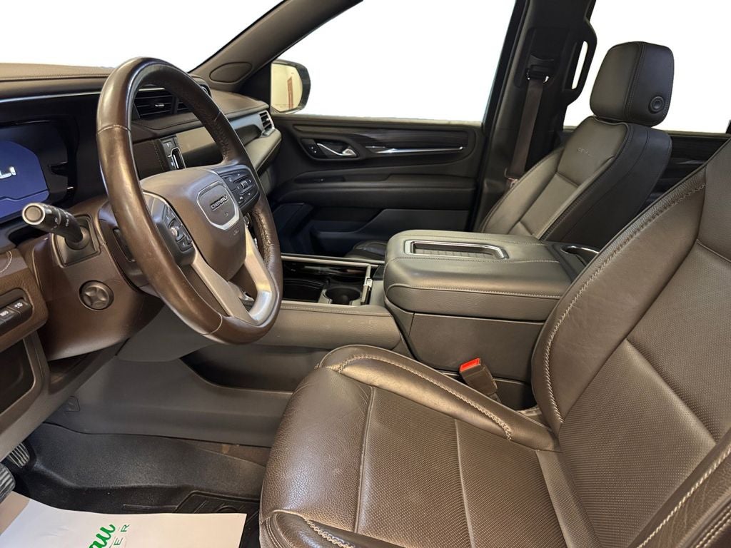 2022 GMC Yukon 4WD Denali