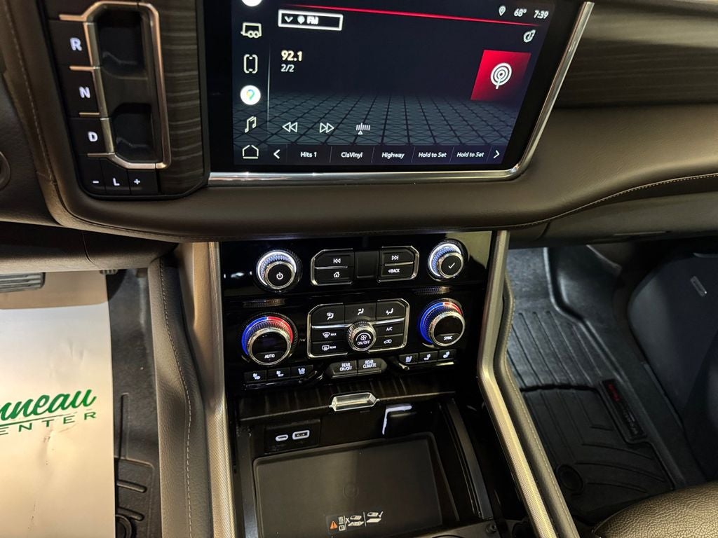 2022 GMC Yukon 4WD Denali