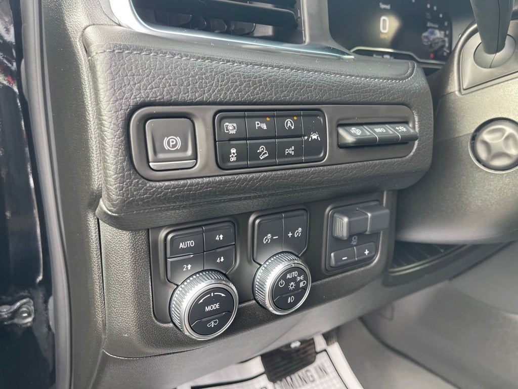 2023 GMC Yukon 4WD Denali