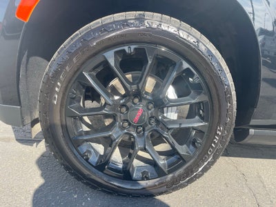 2022 GMC Yukon 4WD Denali