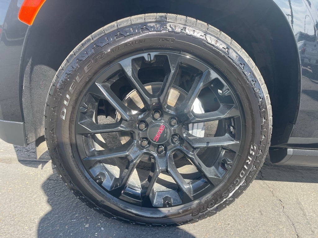 2022 GMC Yukon 4WD Denali