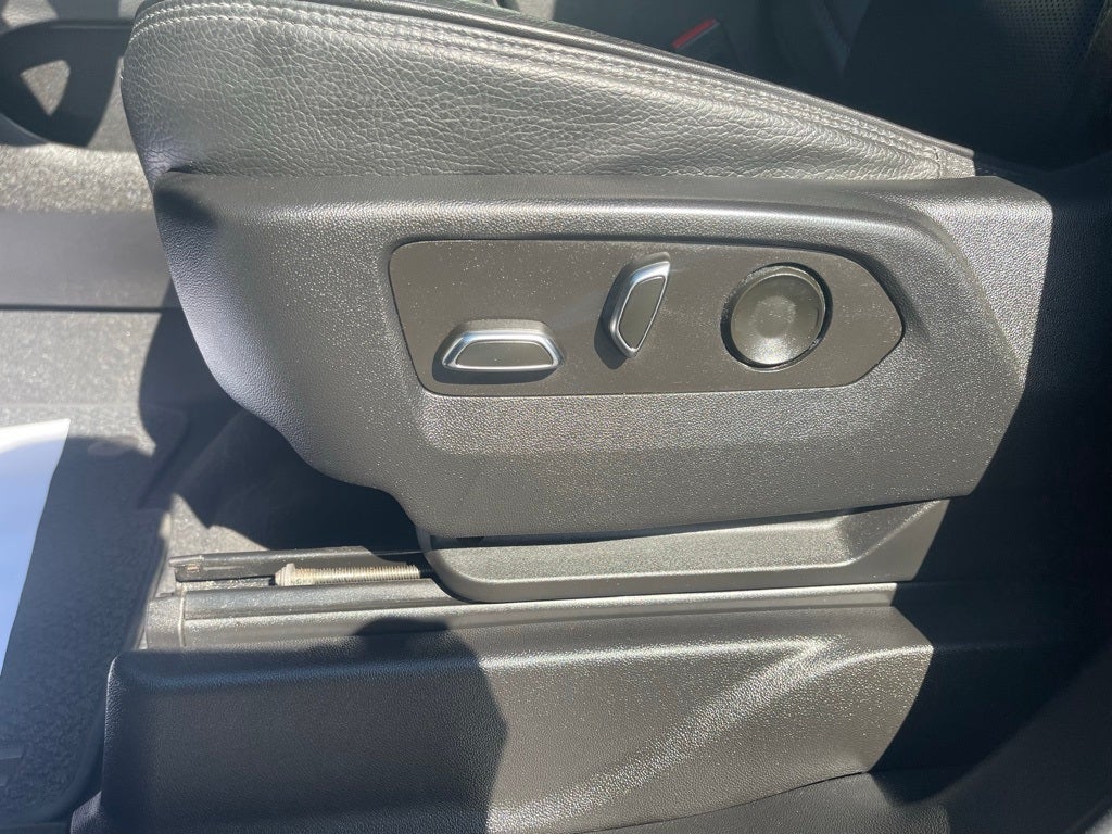 2022 GMC Yukon 4WD Denali