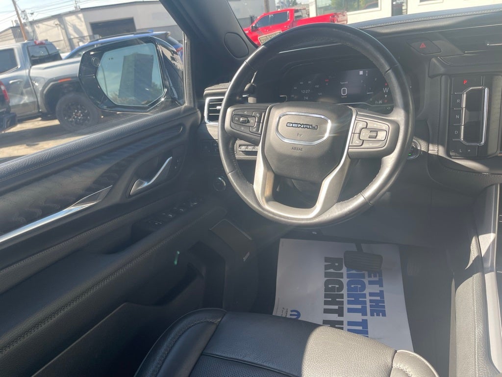 2022 GMC Yukon 4WD Denali