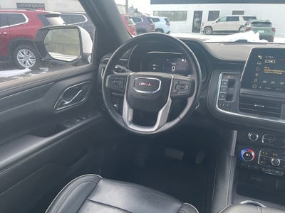 2022 GMC Yukon XL 4WD SLT