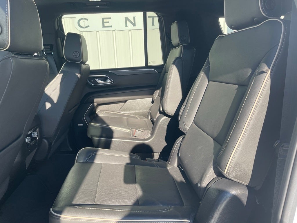 2022 GMC Yukon XL 4WD SLT