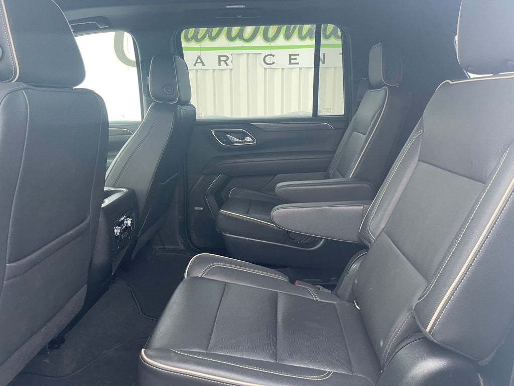 2022 GMC Yukon XL 4WD SLT