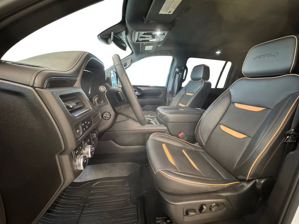 2023 GMC Yukon XL 4WD AT4