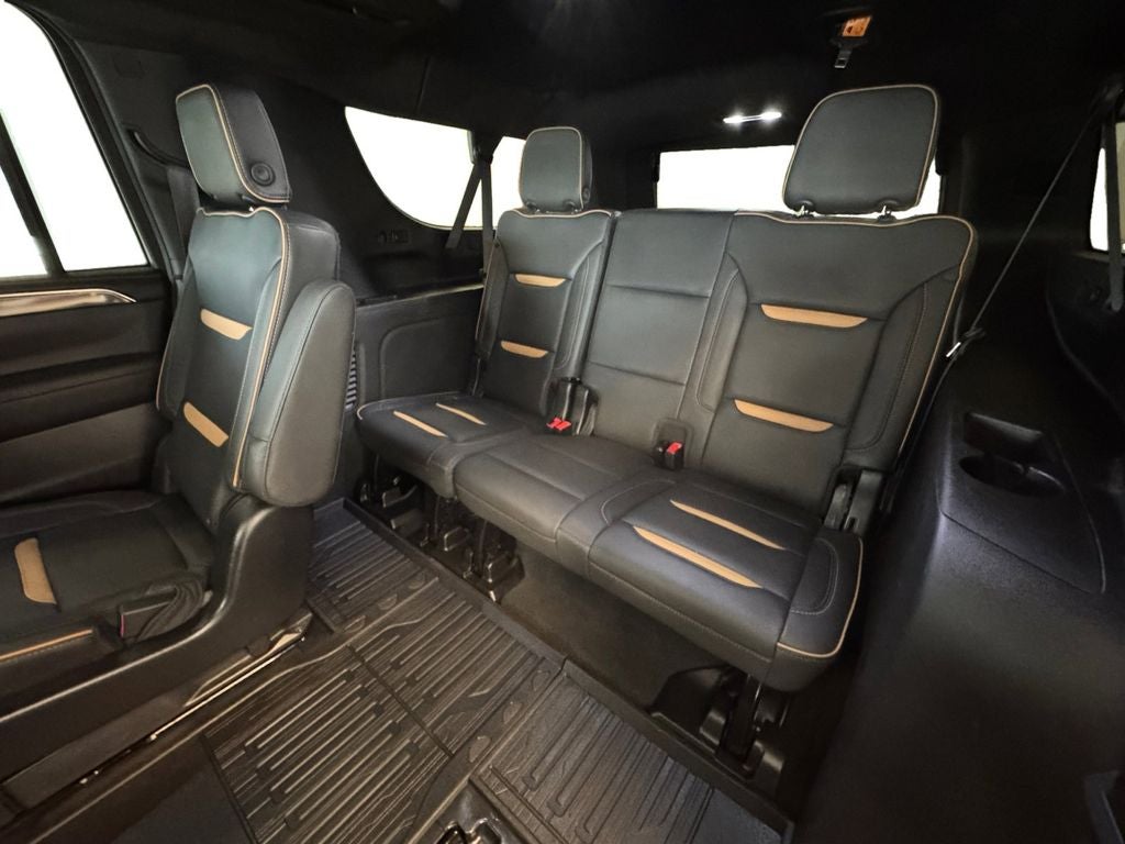 2023 GMC Yukon XL 4WD AT4