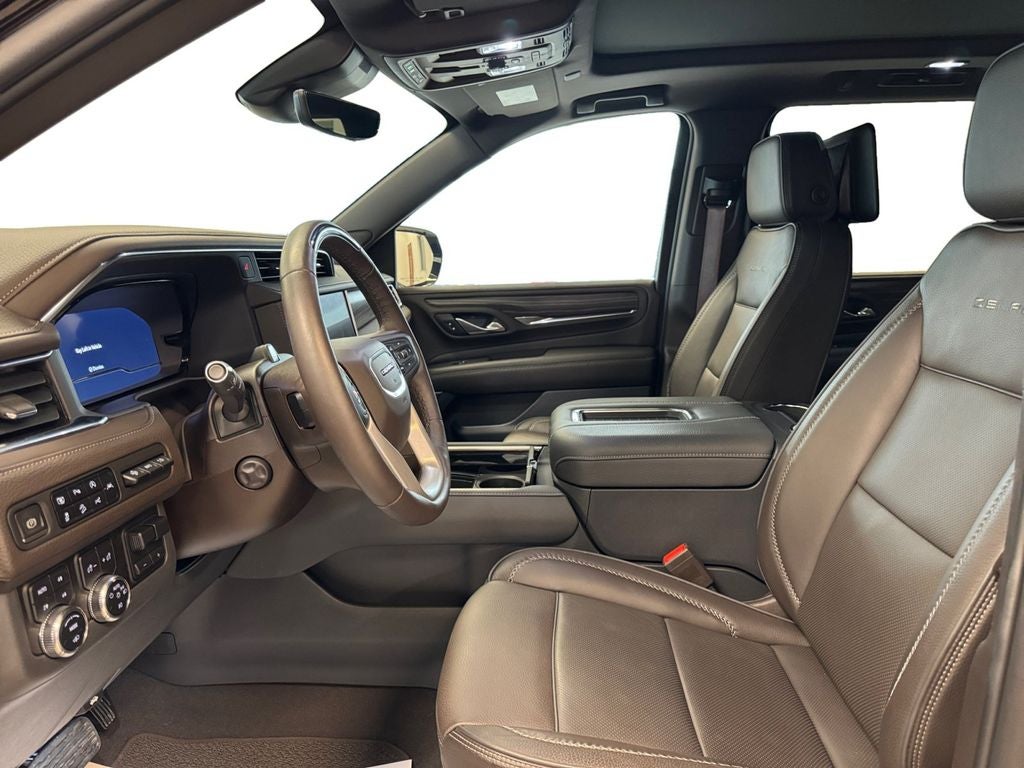 2023 GMC Yukon XL 4WD Denali