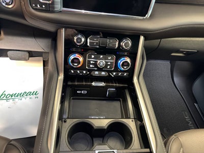 2023 GMC Yukon XL 4WD Denali