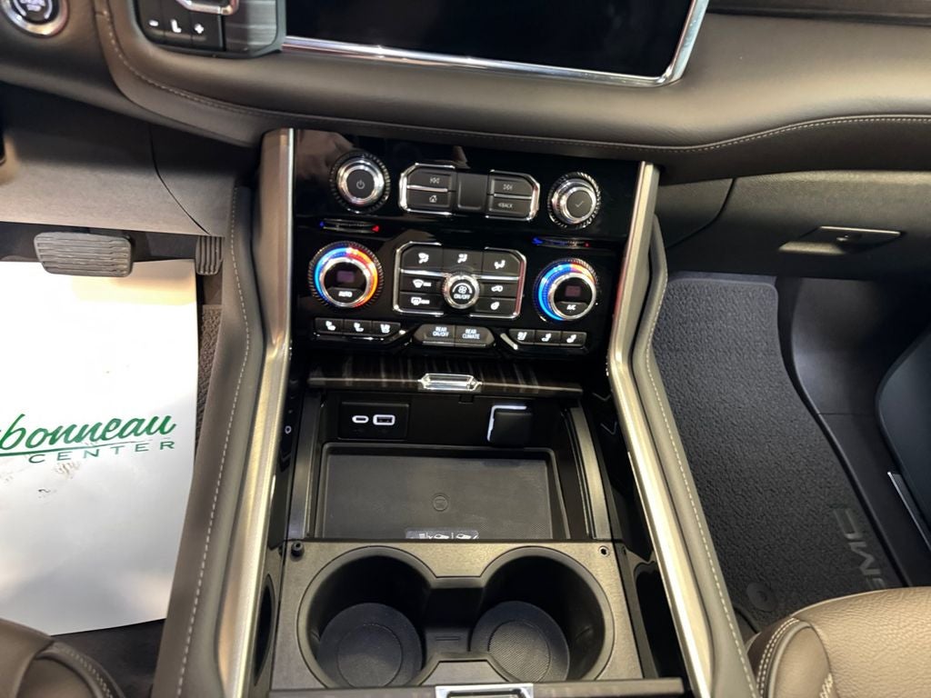 2023 GMC Yukon XL 4WD Denali
