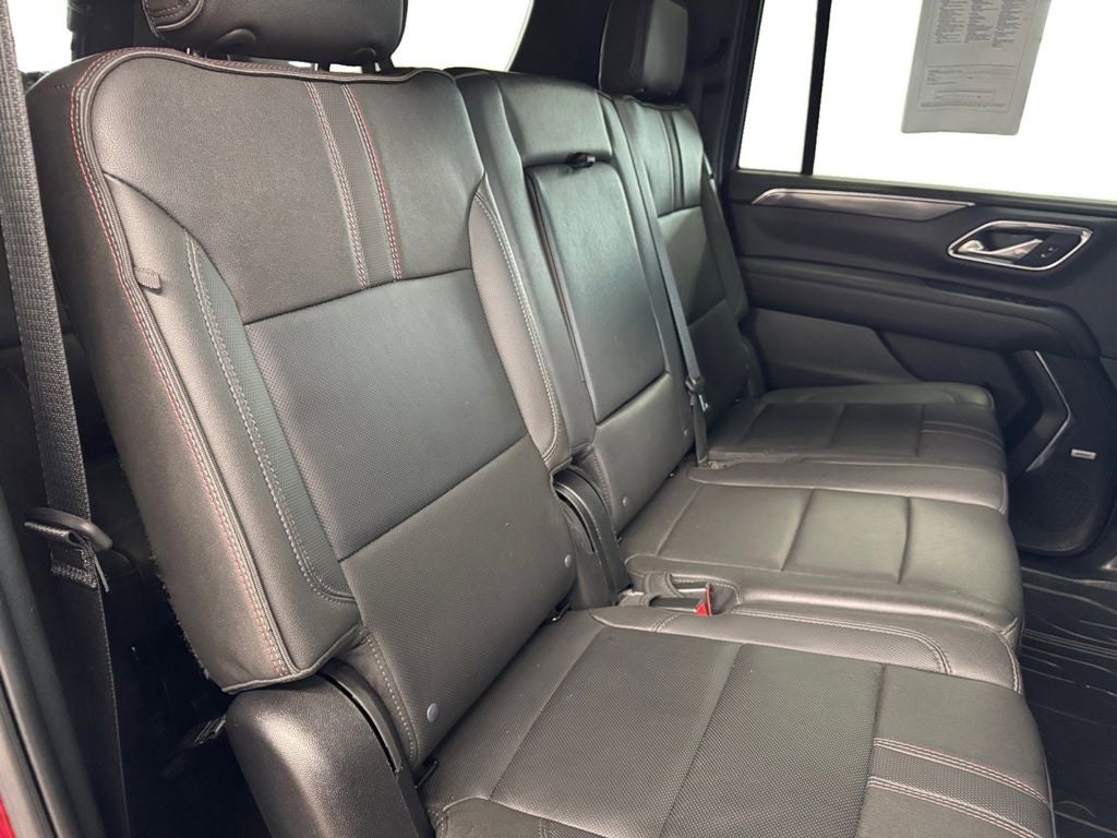 2023 Chevrolet Suburban 4WD RST