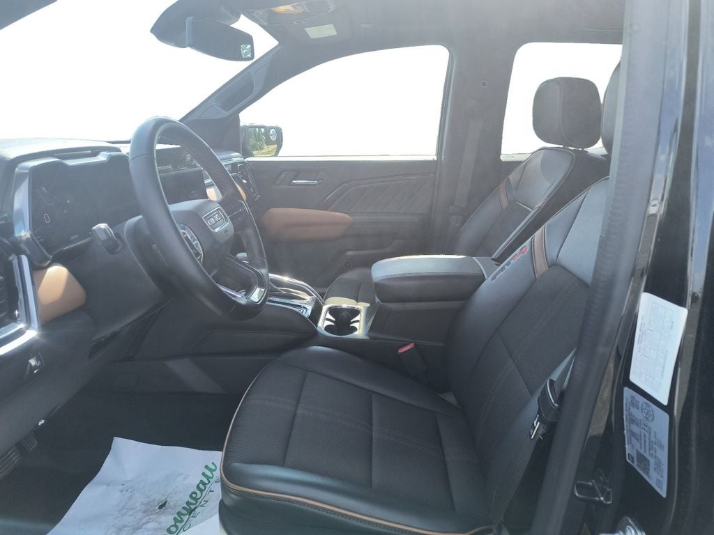 2023 GMC Canyon AT4