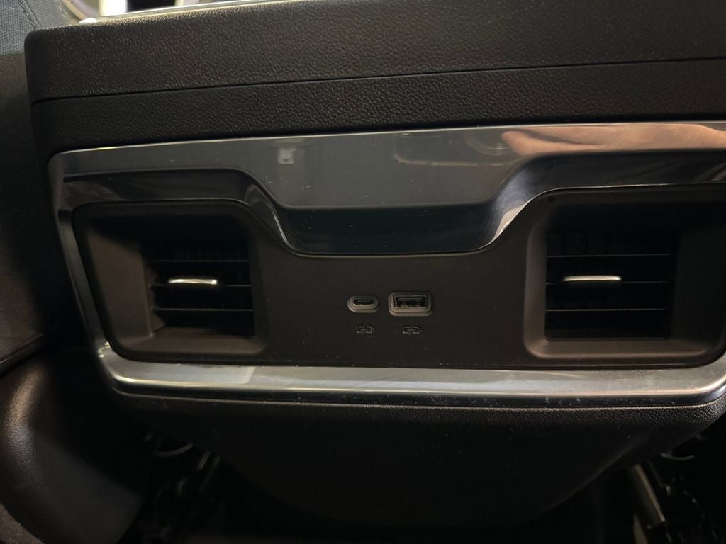 2025 GMC Sierra 1500 4WD Double Cab Standard Box Elevation with 3SB