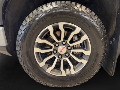 2023 GMC Sierra 1500 4WD Crew Cab Short Box AT4