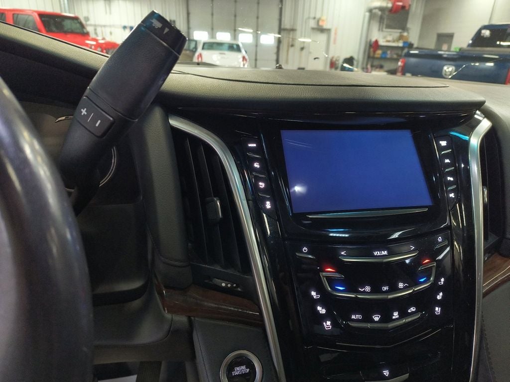 2019 Cadillac Escalade Luxury