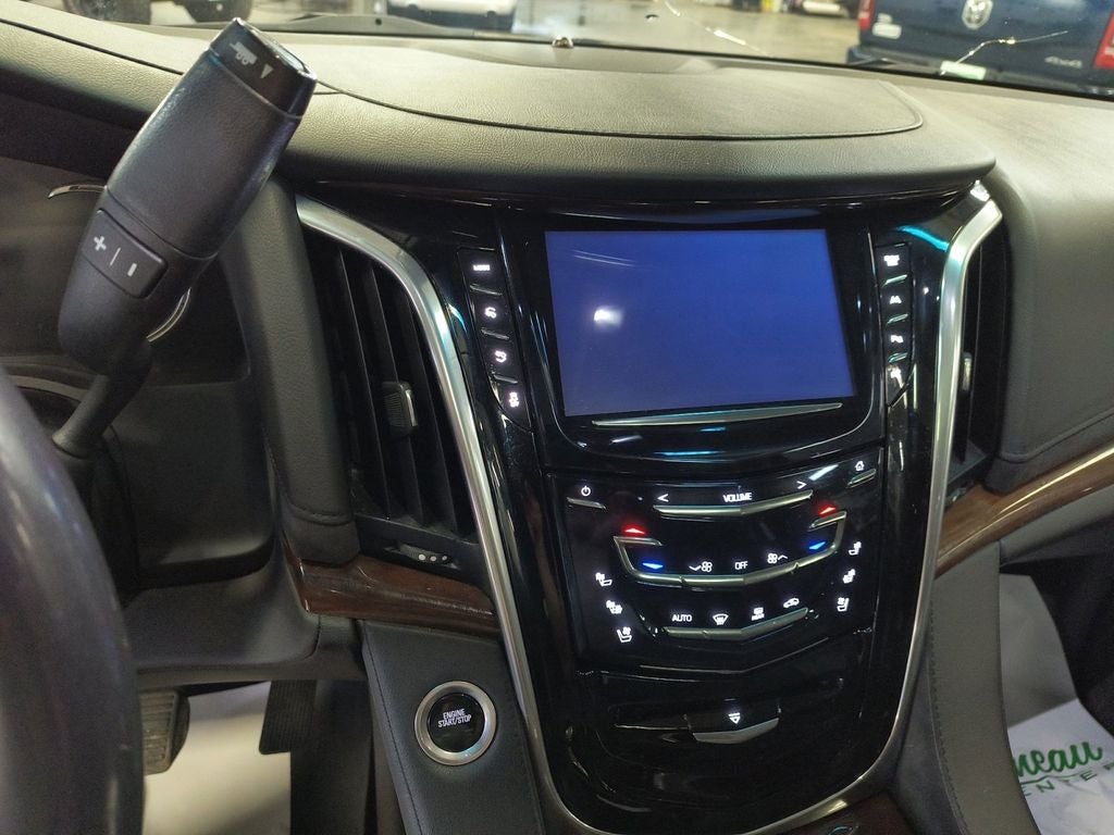 2019 Cadillac Escalade Luxury