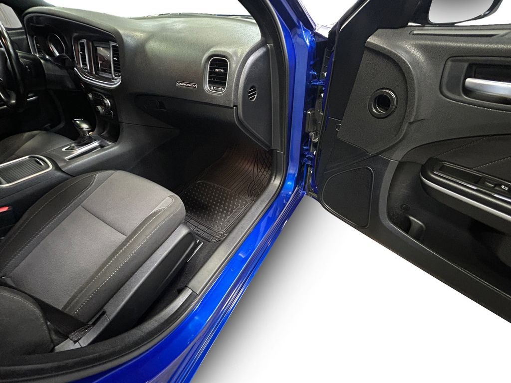 2020 Dodge Charger SXT RWD
