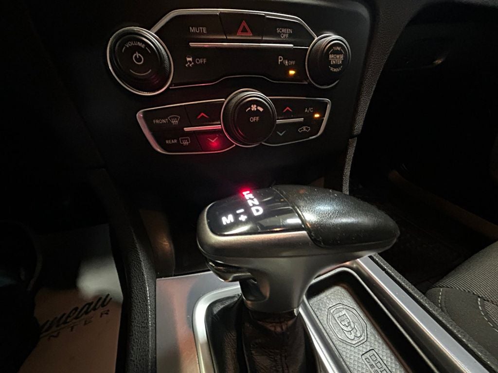 2020 Dodge Charger SXT RWD