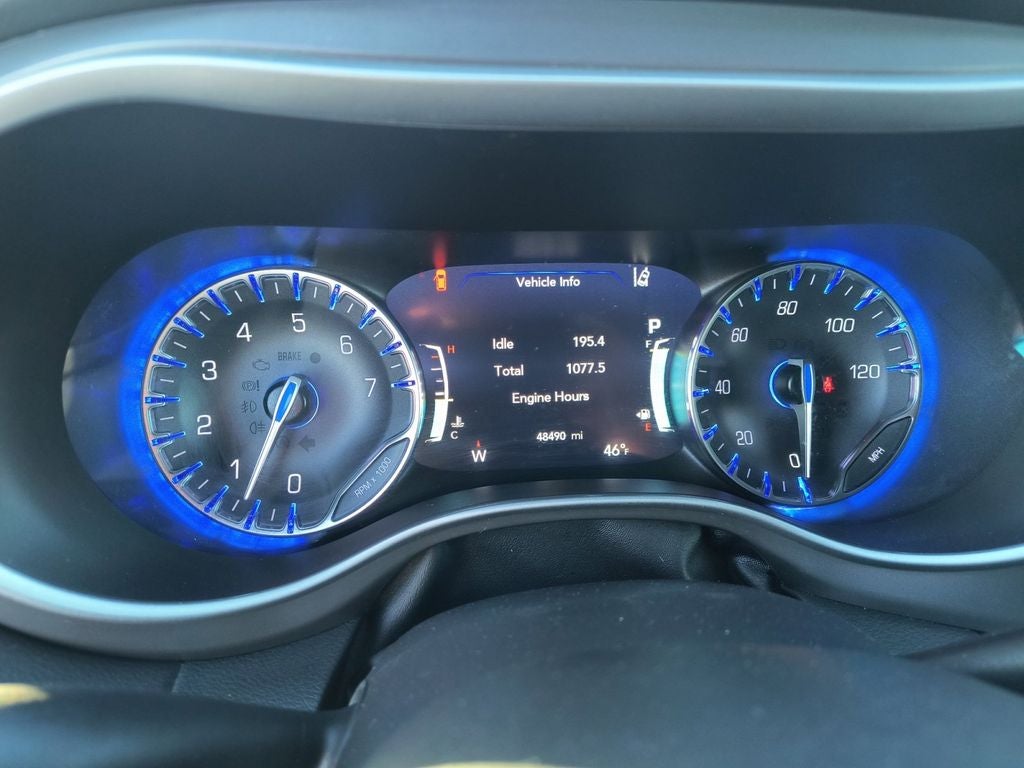 2025 Chrysler Pacifica Select