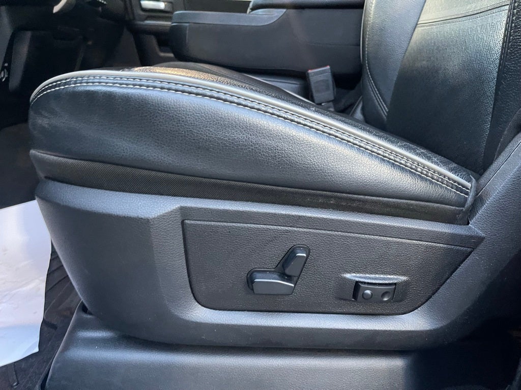 2020 RAM 2500 Laramie Crew Cab 4X4 6'4' Box