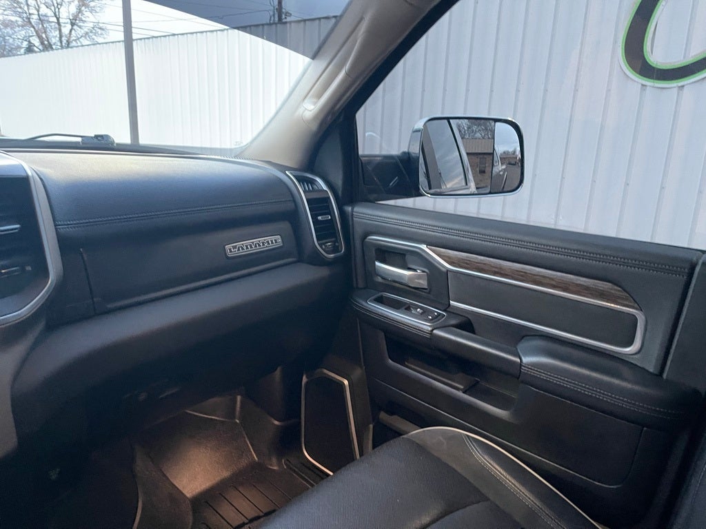 2020 RAM 2500 Laramie Crew Cab 4X4 6'4' Box
